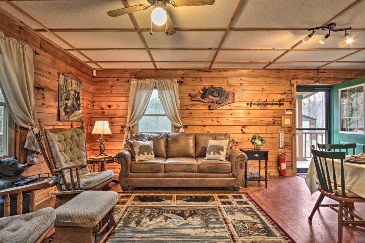 Smoky Mountain Cozy Cove Deck And Fire Pit! *